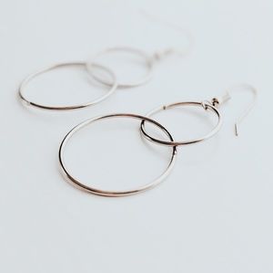 Silver Double-Hoop Drop Earrings – Cool-Toned, Timeless, Minimalist